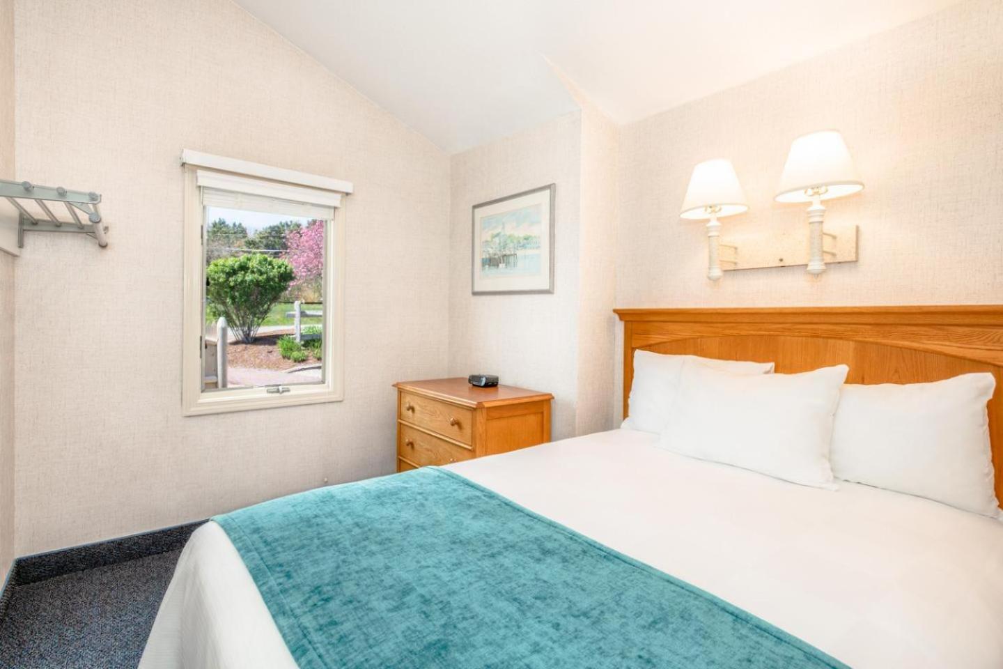 Harbor West Yarmouth