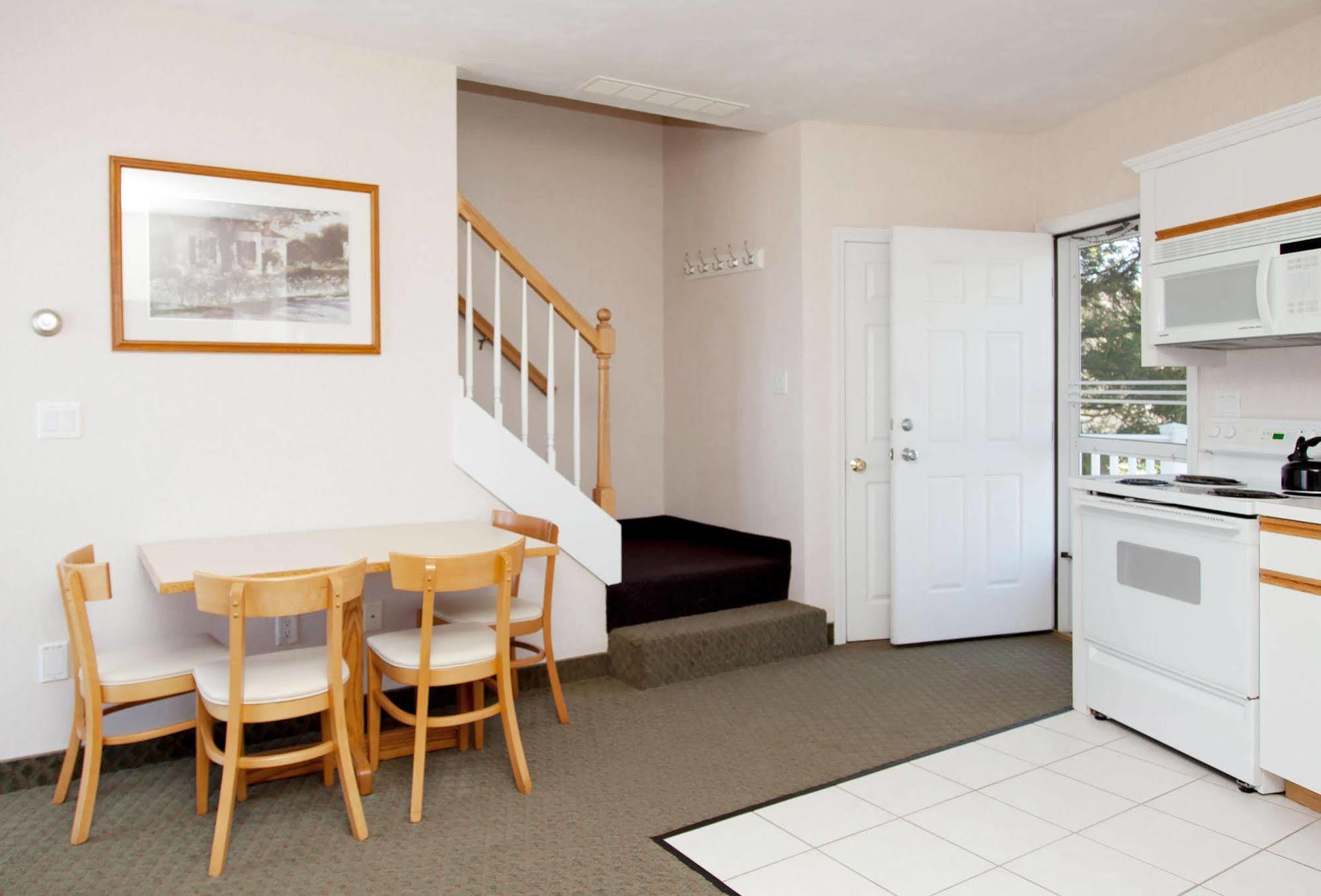 Green Harbor Resort 3*